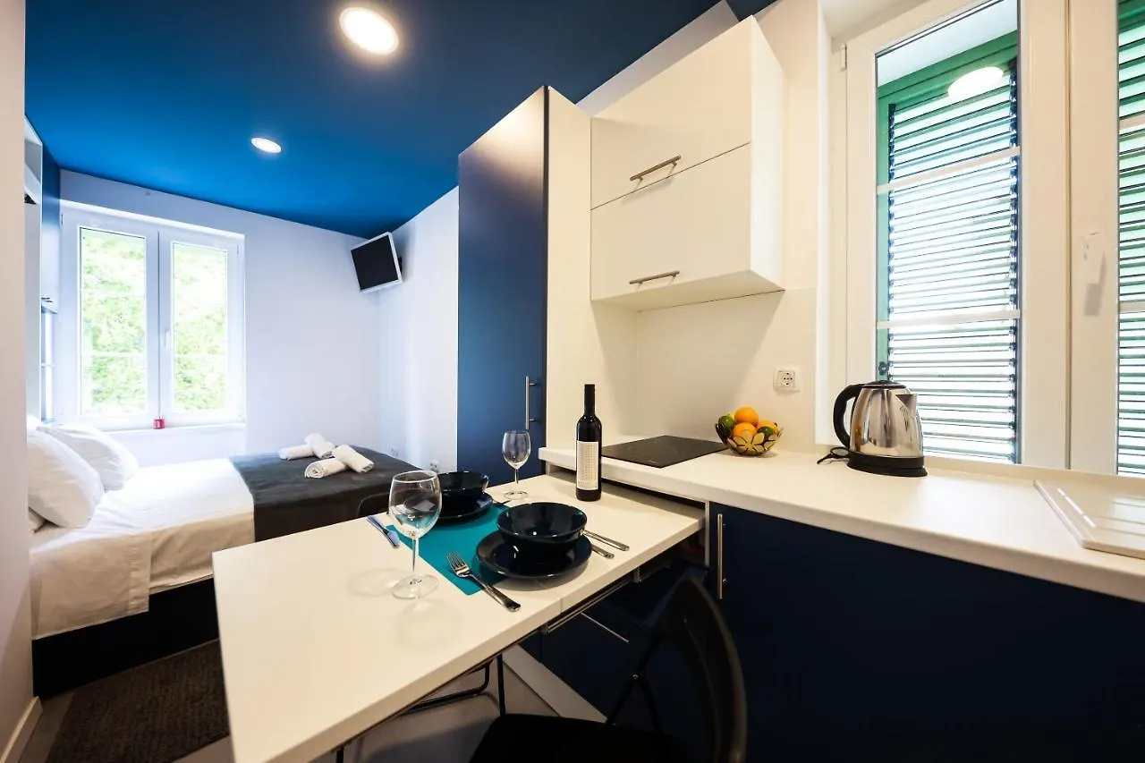 1914 Studio Apartments 扎达尔